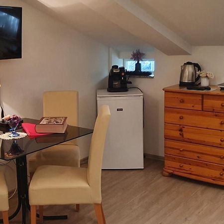 Karmelita Boutique Apartman Sopron Bilik gambar