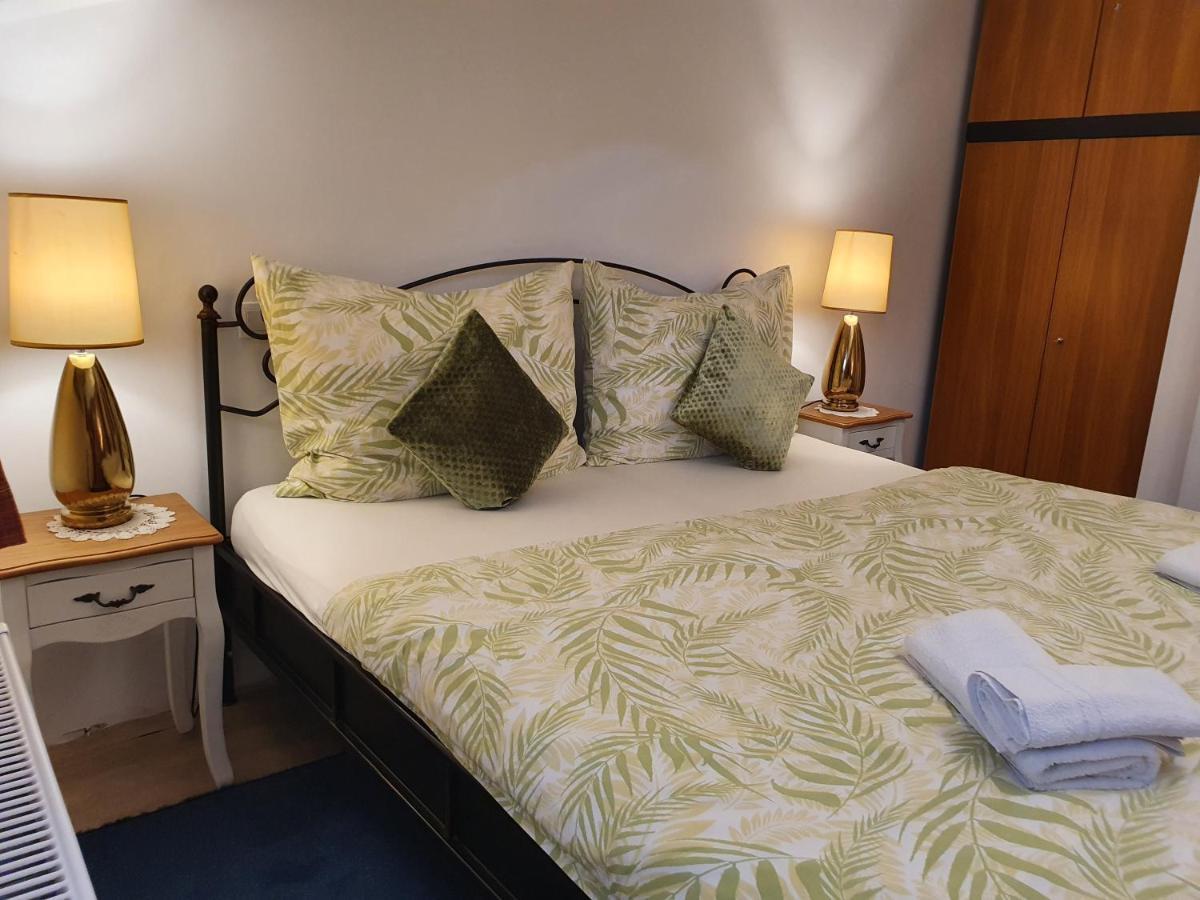 Karmelita Boutique Apartman Sopron Luaran gambar