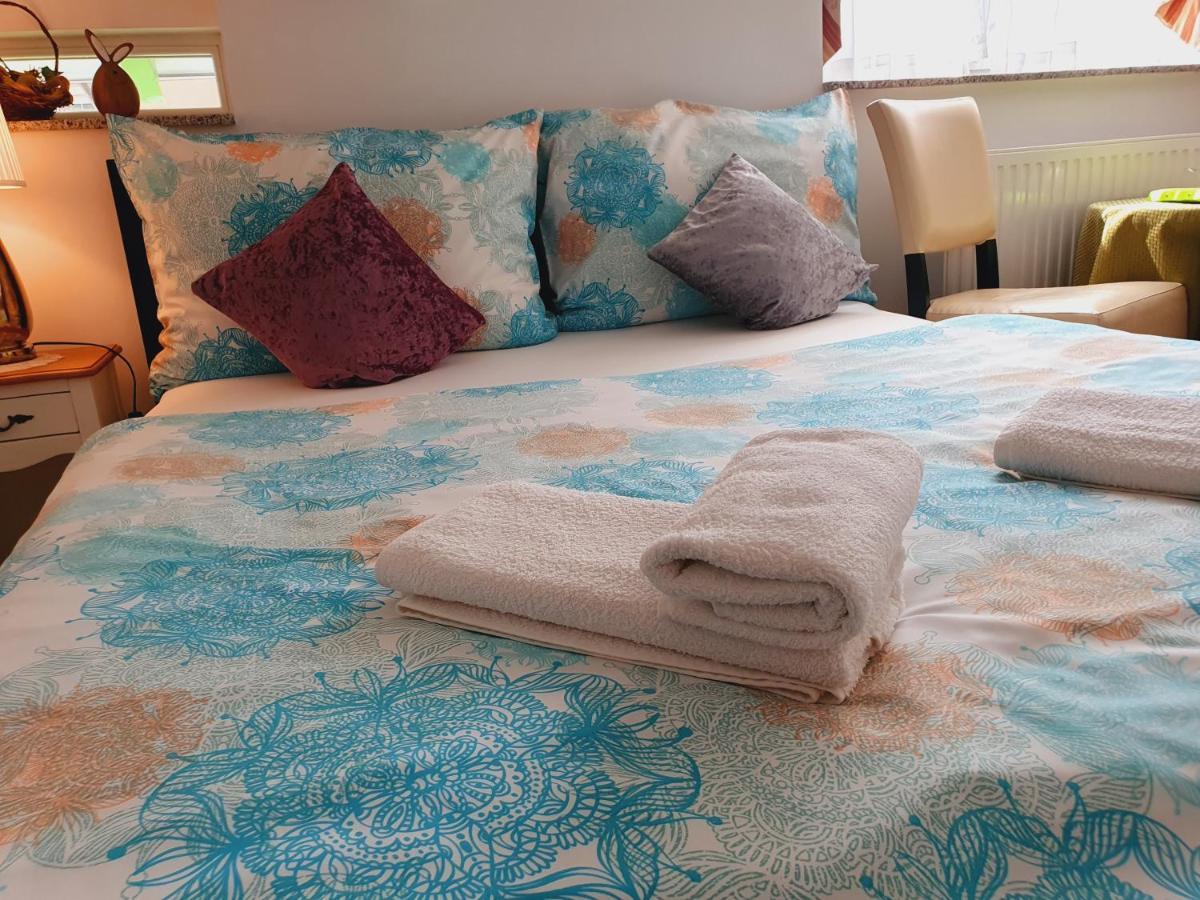 Karmelita Boutique Apartman Sopron Luaran gambar