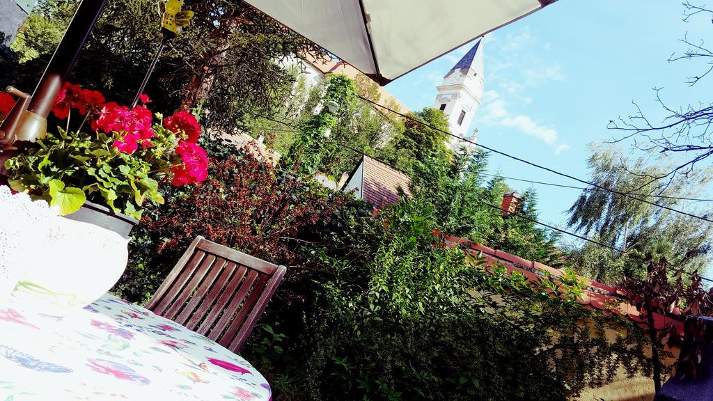 Karmelita Boutique Apartman Sopron Luaran gambar