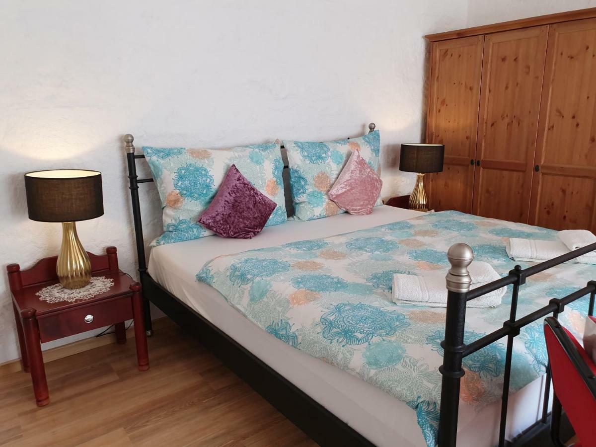 Karmelita Boutique Apartman Sopron Luaran gambar