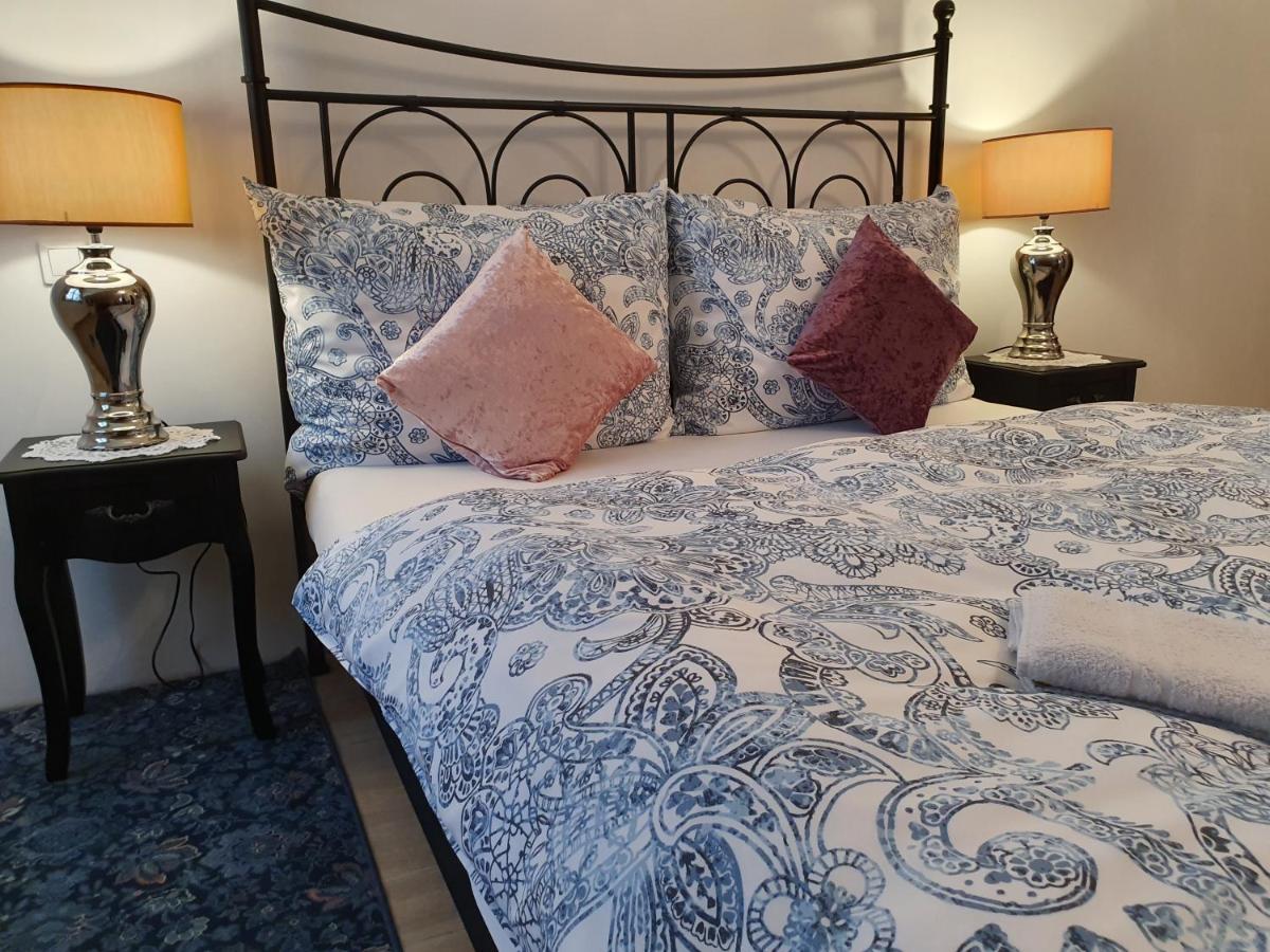 Karmelita Boutique Apartman Sopron Luaran gambar